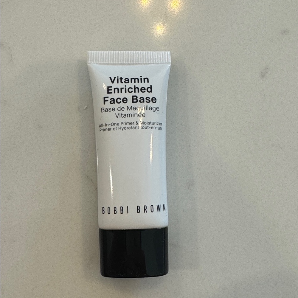 Bobbi Brown Vitamin Enriched Face Base all in one primer & moisturizer